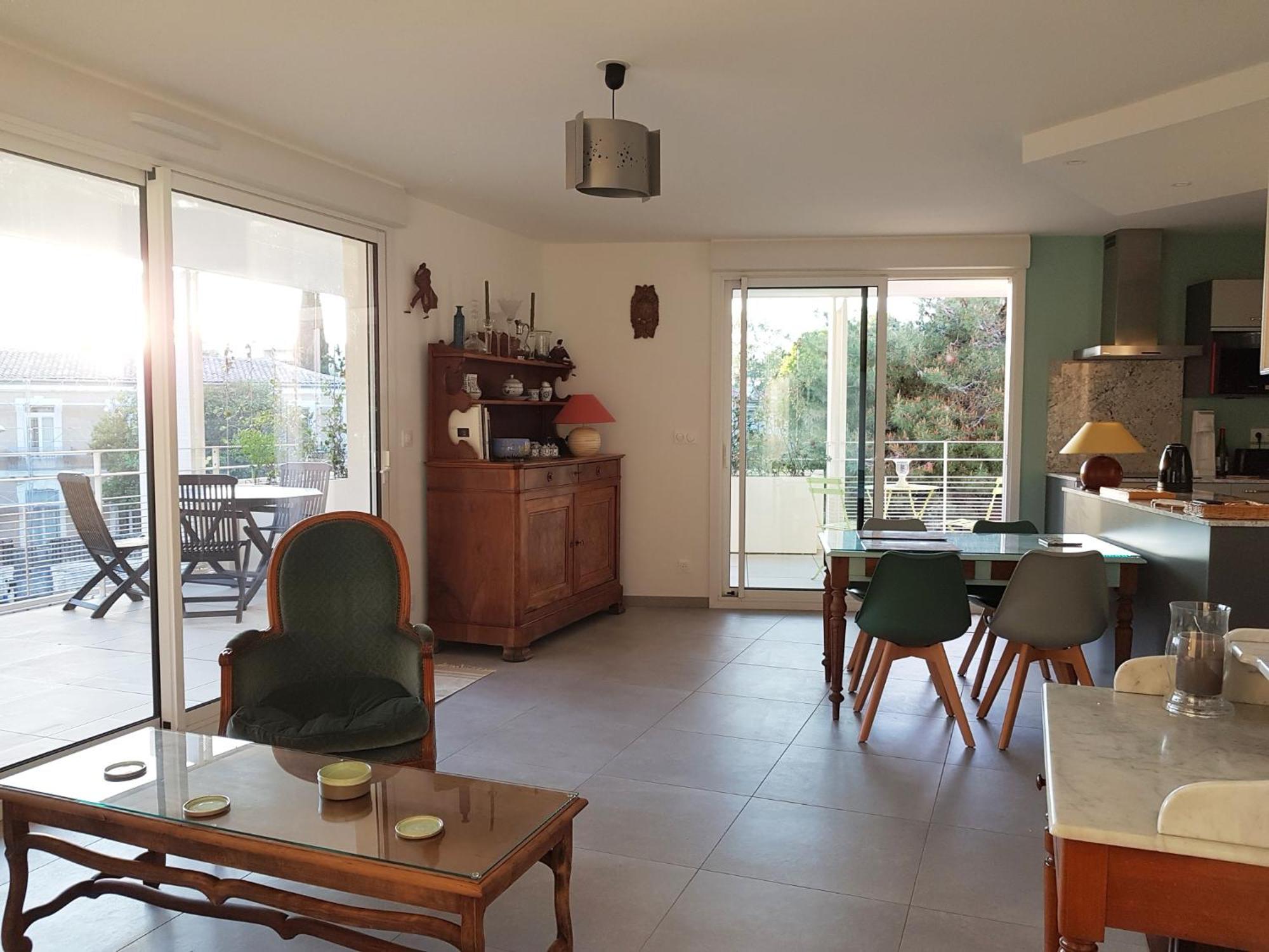 Appartement Centre Ville Beaux Arts 2 Personnes Calme Et Confort Montpellier Bagian luar foto